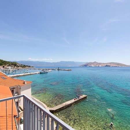 Little Beach House Baska  Bagian luar foto