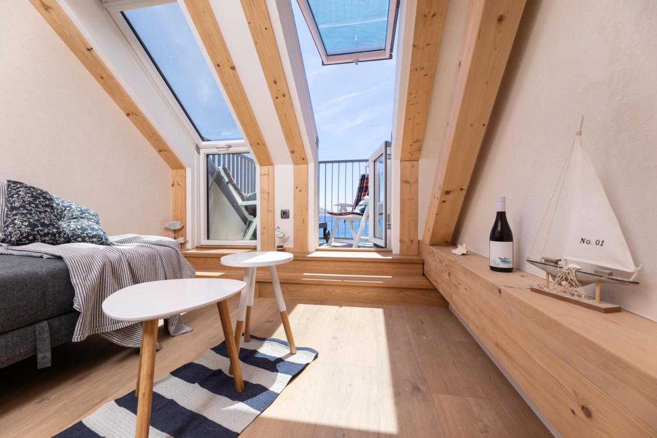 Little Beach House Baska  Bagian luar foto